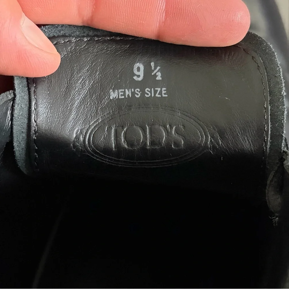 Tod's Black Leather Chukka Boots